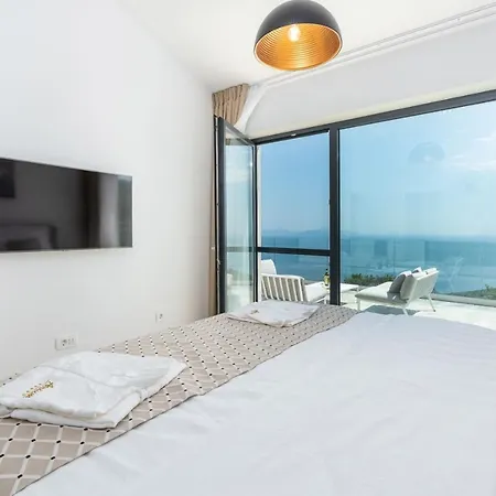 Atrium With Heated Pool, Sea View, Jacuzzi, Gym And Sauna Labin (Istria)
