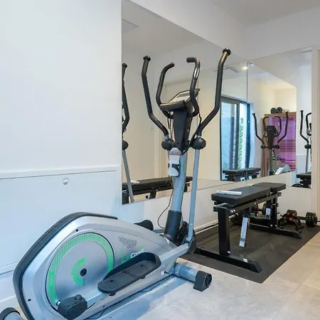 Atrium With Heated Pool, Sea View, Jacuzzi, Gym And Sauna Villa *