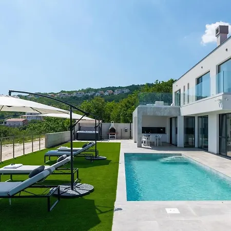 Atrium With Heated Pool, Sea View, Jacuzzi, Gym And Sauna Villa