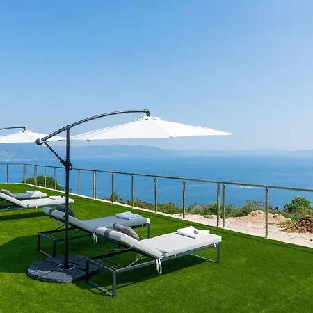 Villa Atrium With Heated Pool, Sea View, Jacuzzi, Gym And Sauna