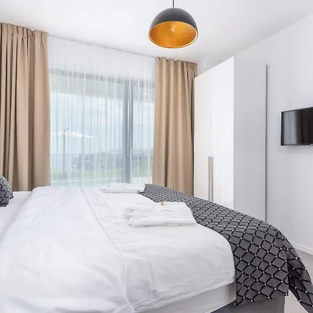 Atrium With Heated Pool, Sea View, Jacuzzi, Gym And Sauna * Labin (Istria)
