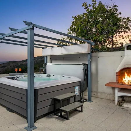 Villa Atrium With Heated Pool, Sea View, Jacuzzi, Gym And Sauna Labin (Istria)